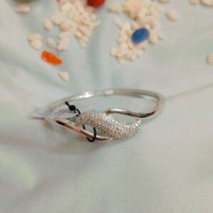 Sleek American Diamond Bracelet