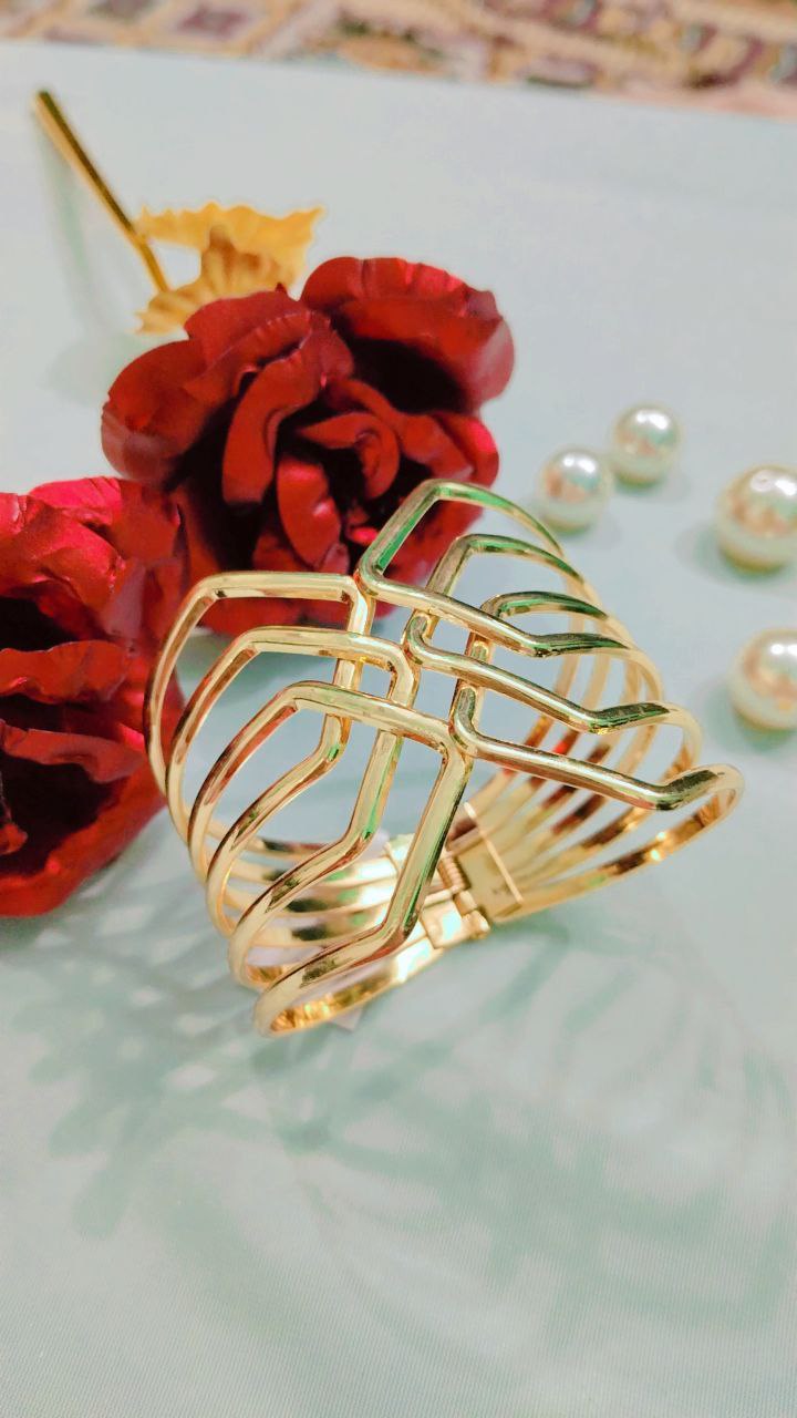 Anti-Tarnish Bracelets | Waterproof, Hypoallergenic & Tarnish-Free Jewelry