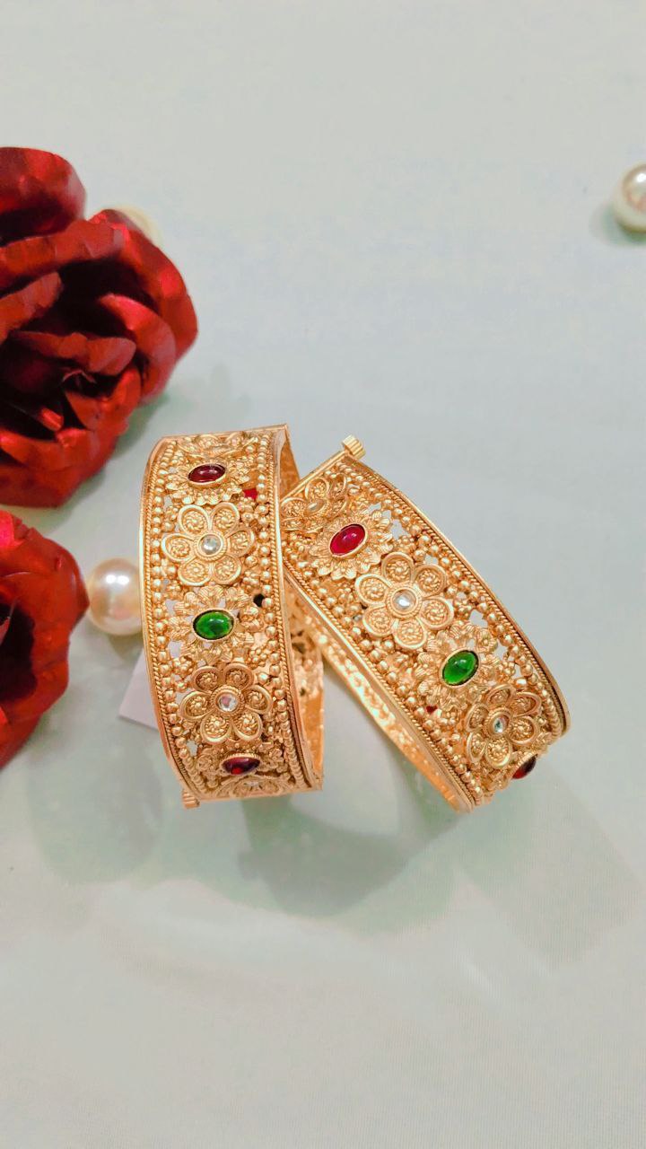 Rajwada Bangles – Traditional Royal Charm