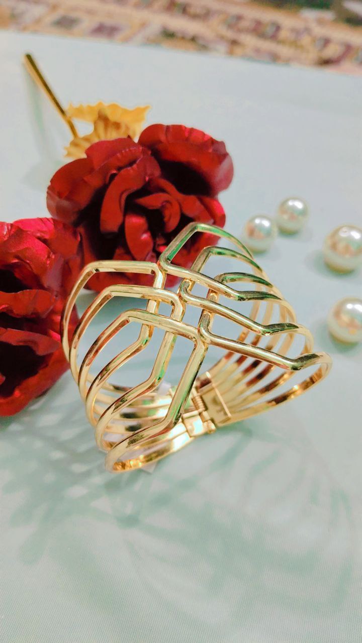 Anti-Tarnish Bracelets | Waterproof, Hypoallergenic & Tarnish-Free Jewelry - Image 3