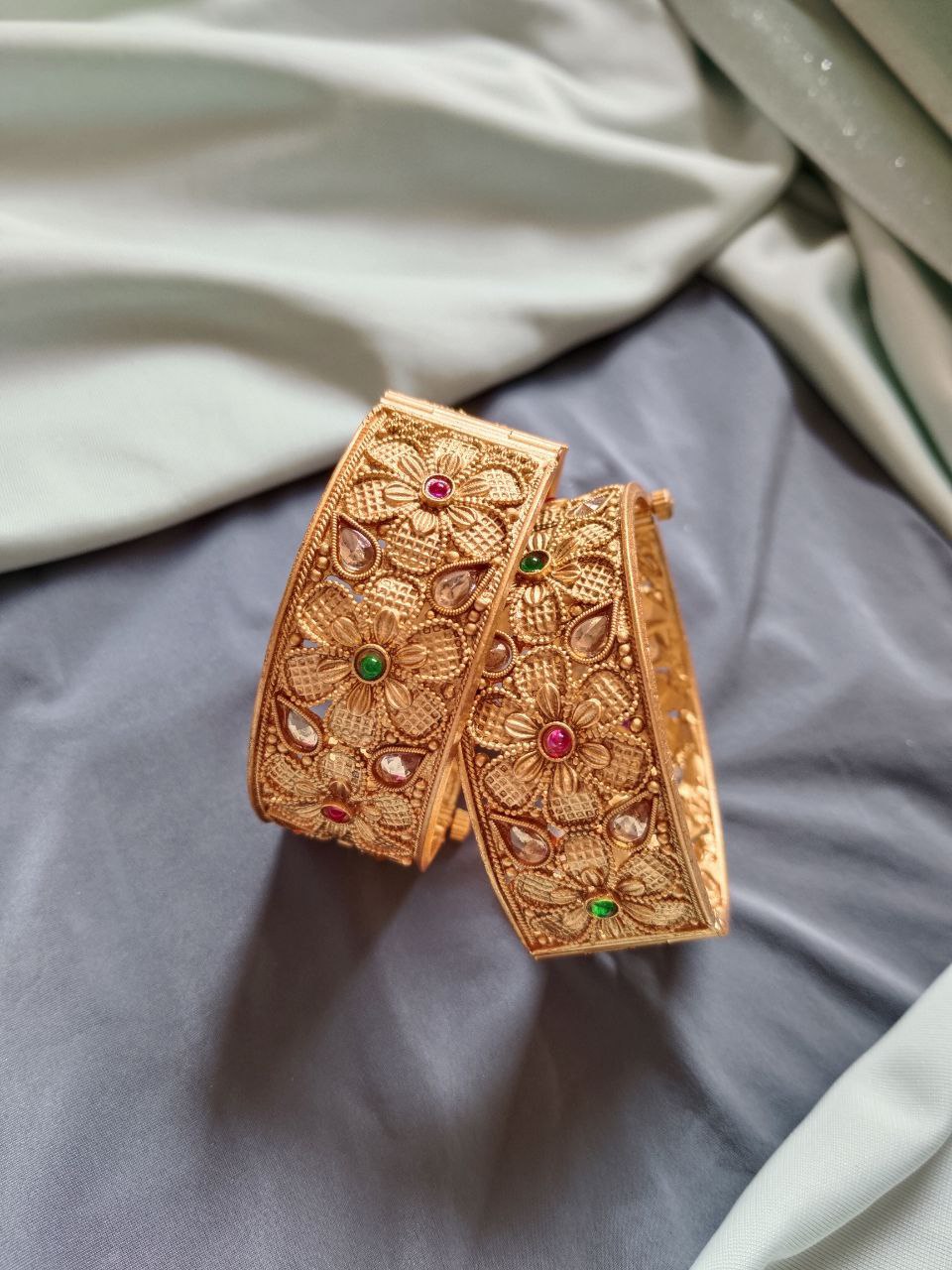 Rajwada Bangles – Traditional Royal Charm - Image 2