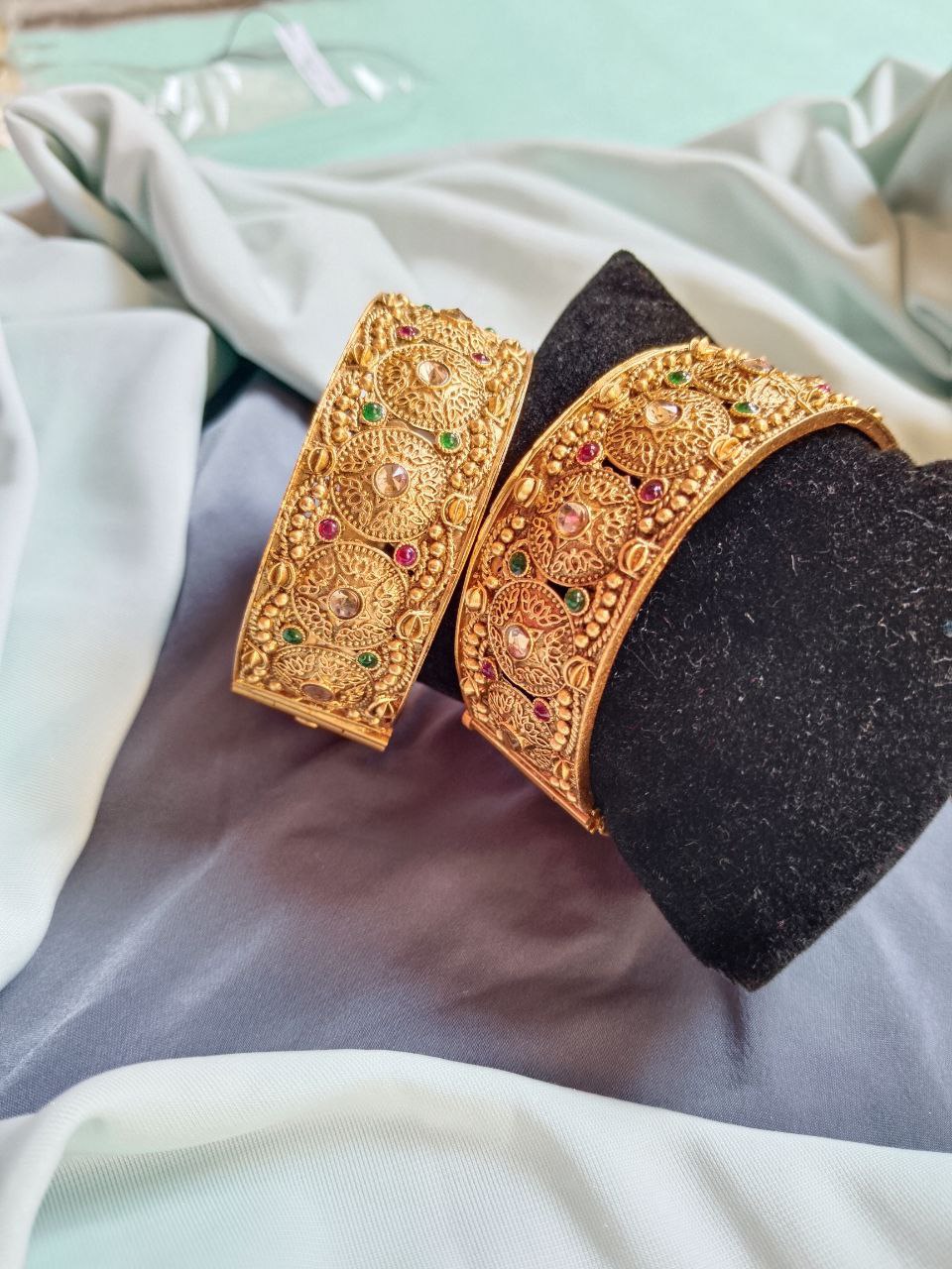 Rajwada Bangles – Traditional Royal Charm - Image 3