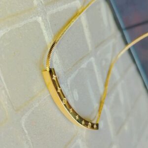 Anti-Tarnish Pendants | Hypoallergenic & Waterproof Stainless Steel Jewelry