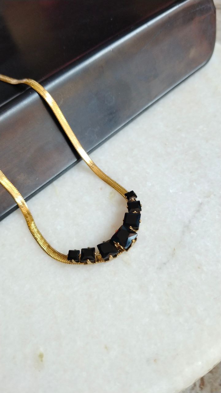 Anti-Tarnish Pendants | Hypoallergenic & Waterproof Stainless Steel Jewelry